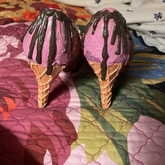 RARE Vintage Y2K Heels ice cream sundae cherry cupcake Irregular Choice -like 🍨 - Picture 2 of 5